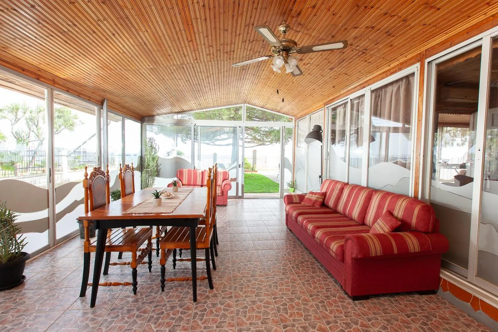 The Great Wave Beachfront House Nea Plagia Sozopoli